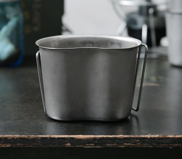実物 USED 米軍 1QT キャンティーンカップ ミリタリー