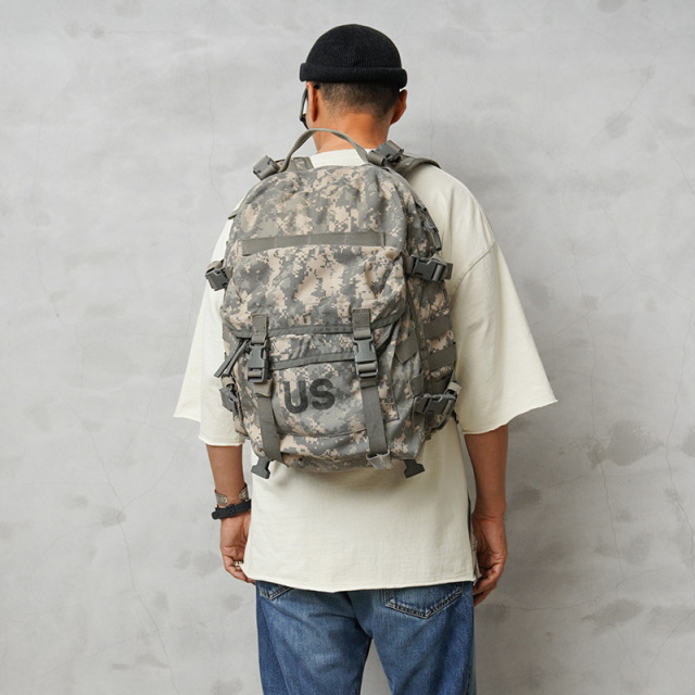 ☆今だけ15%OFF☆実物 USED 米軍 MOLLE II 3DAY アサルトパック ACU（UCP）【キャンペーン対象外】【I】ミリタリー