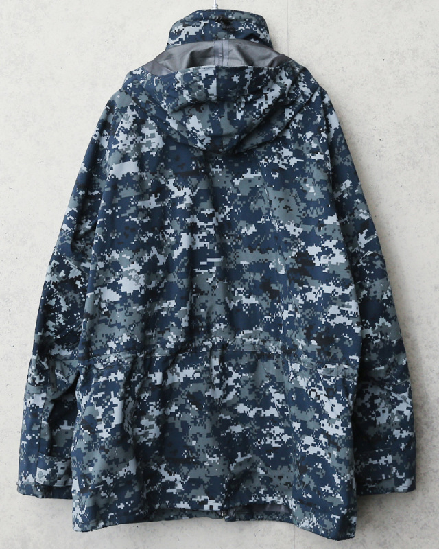 海外ファッションブランド通販サイト【公式】 USN ゴアテックス