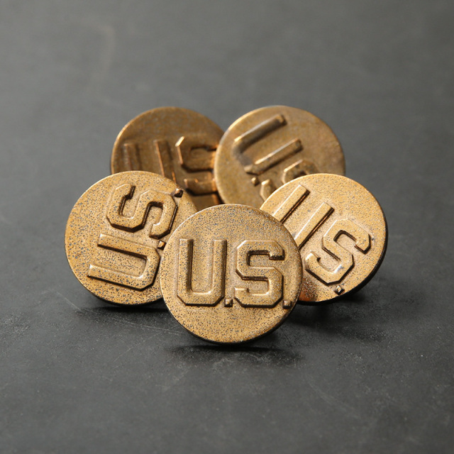 【ネコポス便対応】実物 新品 デッドストック 米軍 WW II ヴィンテージ U.S. 襟章 カラーディスク バッジ ROUGH【キャンペーン対象外】【T】