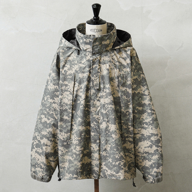 実物 USED 米軍 ECWCS GEN3 LEVEL6 GORE-TEX ジャケット ACU（UCP）【キャンペーン対象外】【I】ミリタリー