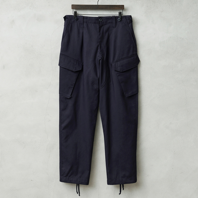 希少 実物 新品 デッドストック イギリス軍 ROYAL NAVY COMBAT カーゴパンツ スラントポケット【キャンペーン対象外】【I】ミリタリー