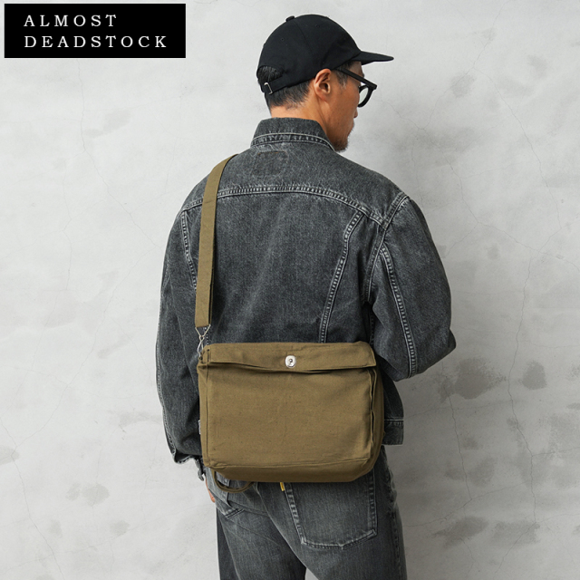 実物 新品 デッドストック ソビエト連邦軍（ロシア軍） ヴィンテージ ガスマスクバッグ / ショルダーバッグ 【ALMOST DEADSTOCK】【キャンペーン対象外】【I】