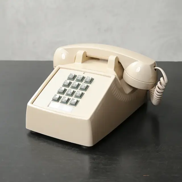 【即日出荷対応】実物 新品 デッドストック 米軍 Cortelco（コルテルコ）社製 TELEPHONE SET 卓上型 アナログ電話機 IVORY【キャンペーン対象外】【T】