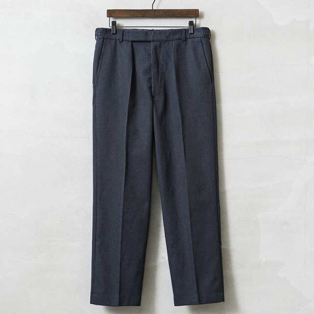 実物 USED イギリス RAF（王立空軍） No.2 DRESS トラウザーズ / オフィサーパンツ ネイビー MINIMUM CARE【キャンペーン対象外】【I】