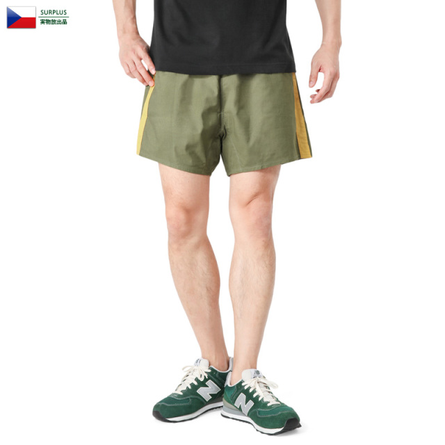 ★割引中15％OFF★実物 新品 チェコ軍 サイドライン トレーニング ショートパンツ 軍放出品 ミリタリーファッション 軍パン 軍服【キャンペーン対象外】【T】