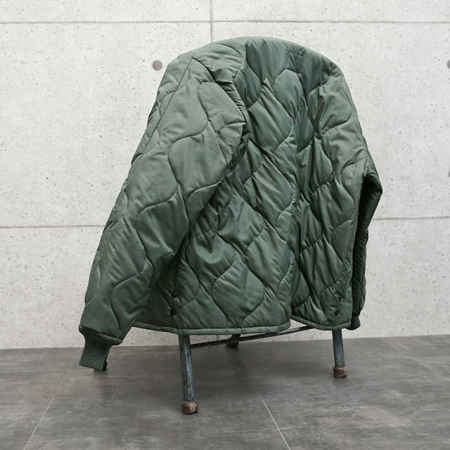 デッドストック 米軍 U.S.AIR FORCE CWU-9/P キルティングライナー  