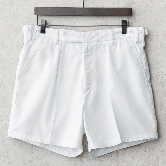 イギリス軍 ROYAL NAVY ホワイト ショートパンツ ウエストボタン 軍  