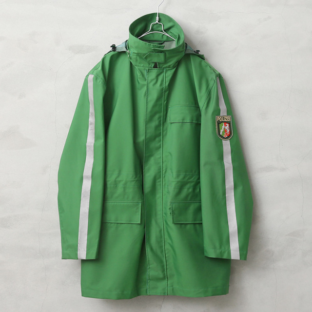 実物 USED ドイツ警察 WATERPROOF“POLIZEI”ポリスジャケット #1【キャンペーン対象外】【I】ミリタリーファッション 軍服