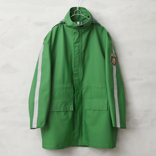 実物 USED ドイツ警察 WATERPROOF“POLIZEI”ポリスジャケット #4【キャンペーン対象外】【I】ミリタリーファッション 軍服