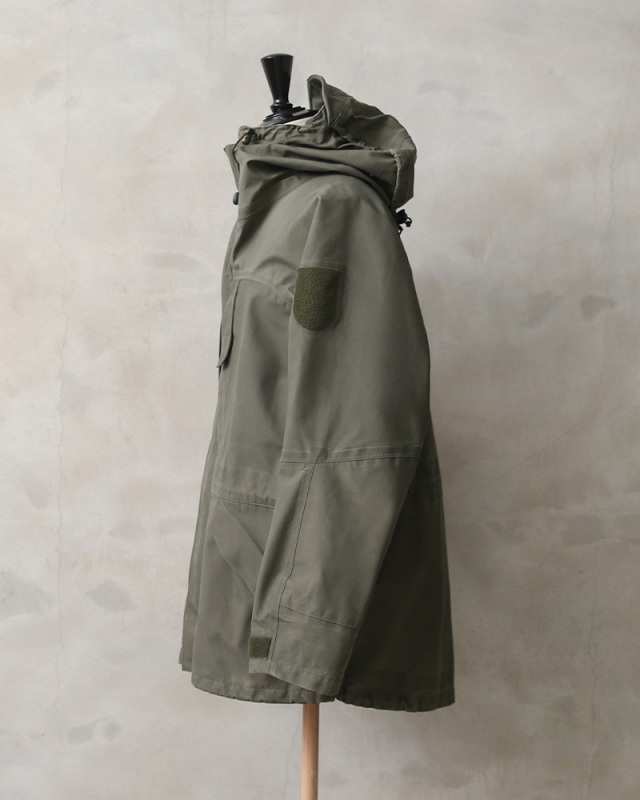 日曜までの出品 オーストリア軍 アルパイン ゴアテックス フィールドパーカ リジェクト 訳あり品 実物 USED オーストリア軍 アルパイン GORE