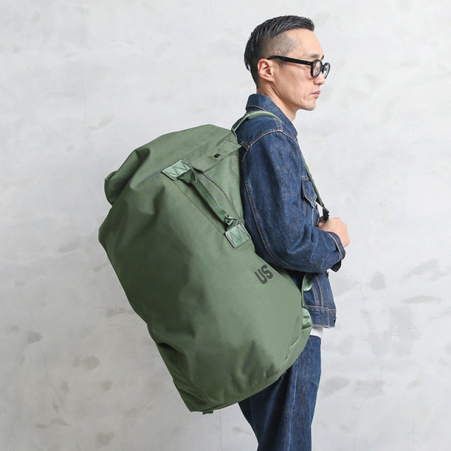 実物 新品 デッドストック 米軍 ダブルストラップ コーデュラナイロン ダッフルバッグ USステンシル【キャンペーン対象外】【I】ミリタリー