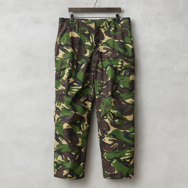 ☆今だけ15%OFF☆実物 新品 デッドストック ルーマニア軍 M2002 リップストップ フィールド カーゴパンツ DPMカモ【46～56サイズ】【キャンペーン対象外】【I】ミリタリーファッション 軍服