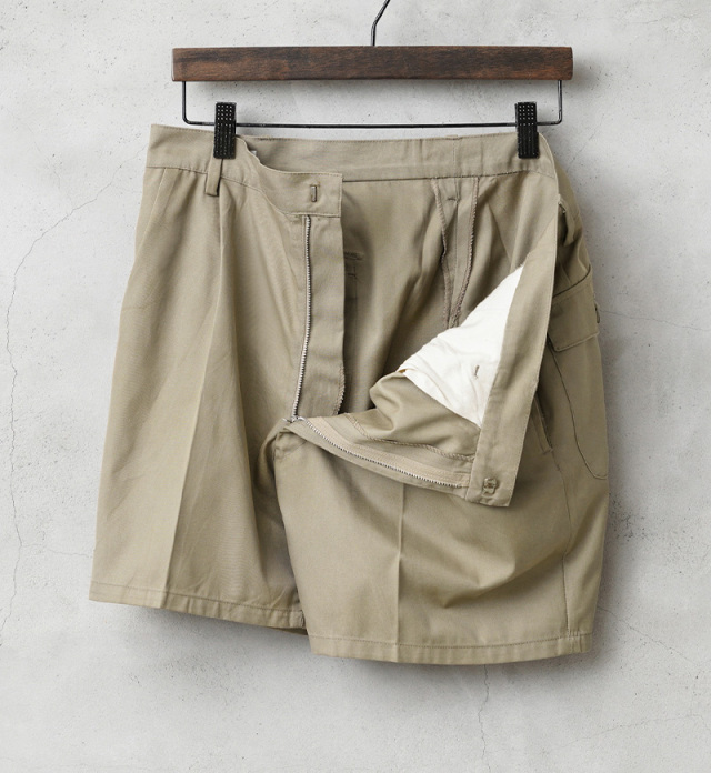 実物 USED イタリア軍 AMI チノショートパンツ ミリタリー