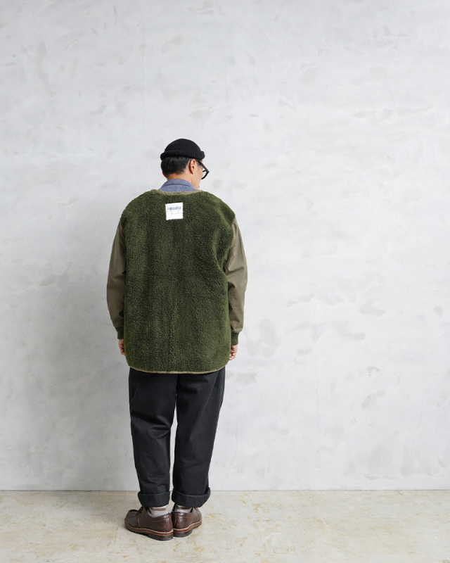 実物 新品 デッドストック オランダ軍 ボアライナー OLIVE 