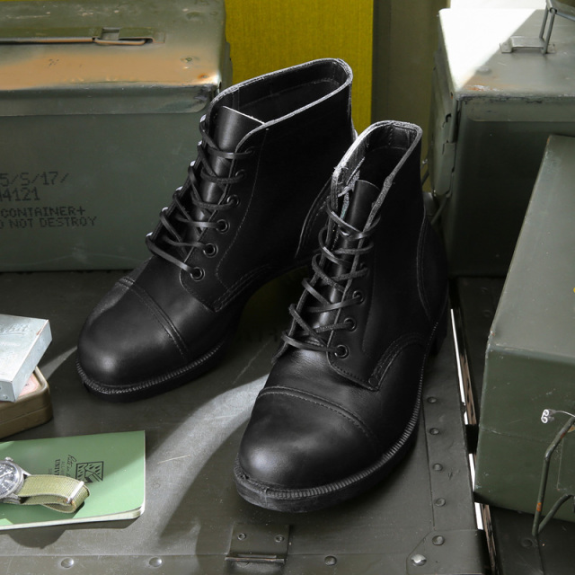 実物 新品 デッドストック オランダ軍 レザー ワークブーツ【キャンペーン対象外】【I】ミリタリー