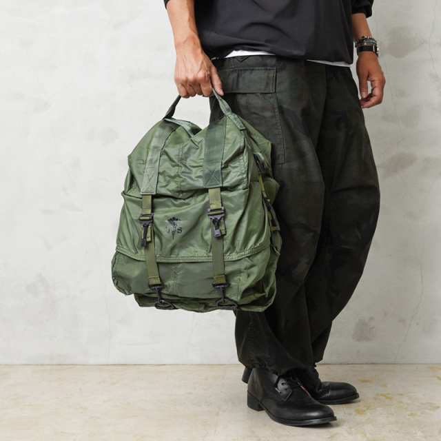 ☆今だけ15%OFF☆実物 新品 デッドストック 米軍 M17 MEDICAL バッグ OD【キャンペーン対象外】【I】ミリタリー