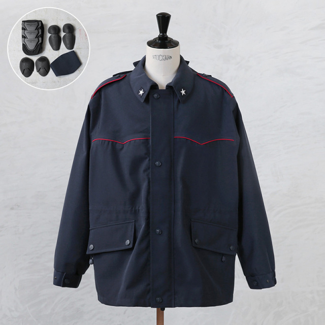 ☆今だけ15%OFF☆実物 新品 デッドストック イタリア軍 国家憲兵隊 カラビニエリ モーターサイクル ジャケット ネックウォーマー&プロテクター付き【キャンペーン対象外】【I】ミリタリー
