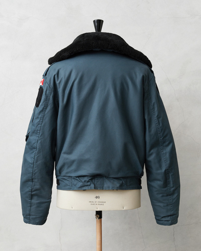 実物 USED カナダ軍 RCAF リアルムートン DETACHABLE BOA COLLAR  