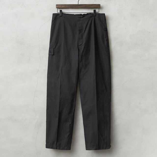 実物 新品 デッドストック 東ドイツ軍 NVA ワーク オーバーパンツ BLACK【キャンペーン対象外】【I】ミリタリー
