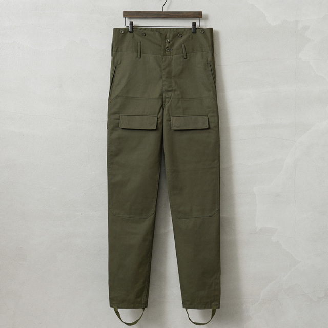 実物 USED チェコ軍 M-85 ダブルニーフロント フィールド カーゴパンツ【キャンペーン対象外】【I】ミリタリー