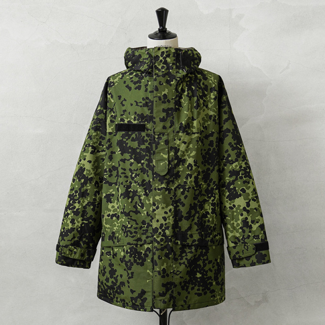 実物 新品 デッドストック デンマーク軍 M-84カモ WATERPROOF フィールドパーカー 前期型【キャンペーン対象外】【I】ミリタリー