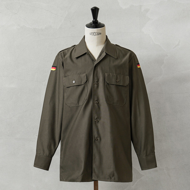 実物 新品 デッドストック ドイツ軍 フィールドシャツ オリーブ【キャンペーン対象外】【I】ミリタリー