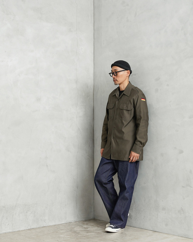 実物 新品 デッドストック ドイツ軍 フィールドシャツ オリーブ