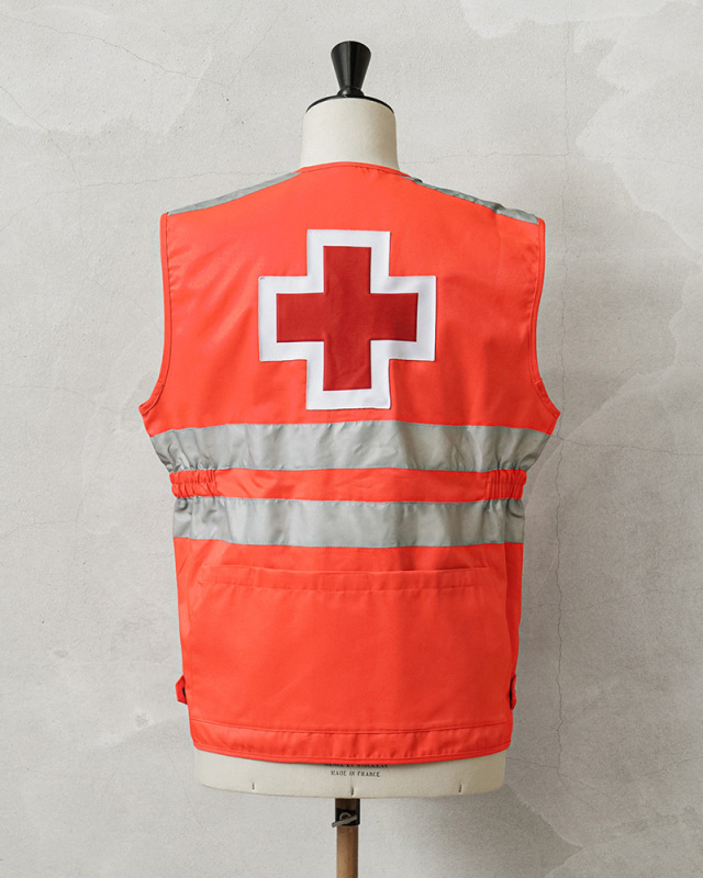 イギリス軍 1943年製 RED CROSS　(赤十字） ショルダーバッグ オランダ軍 ファーストエイド メディカル ショルダーバッグ 軍放