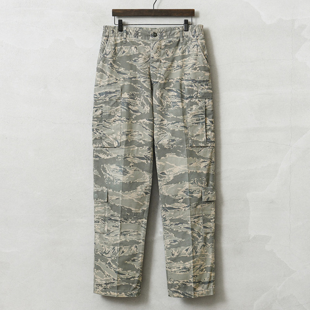 実物 USED 米空軍 U.S.A.F ABU カーゴパンツ 前期型 ノンリップ / U.S.AIR FORCE【キャンペーン対象外】【I】ミリタリー
