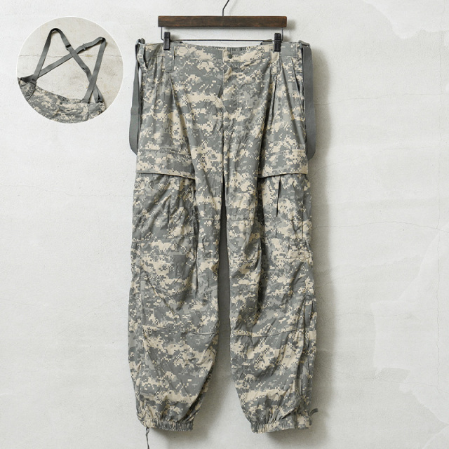 実物 新品 デッドストック 米軍 ECWCS GEN3 LEVEL5 コールドウェザー ソフトシェルパンツ UCP サスペンダー付き【キャンペーン対象外】【I】