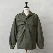 70s 実物 オランダ軍 HBT ヘリンボーン シャツ テキサスチェーンソー 実物 USED オランダ軍 HBT（ヘリンボーンツイル）フィールド