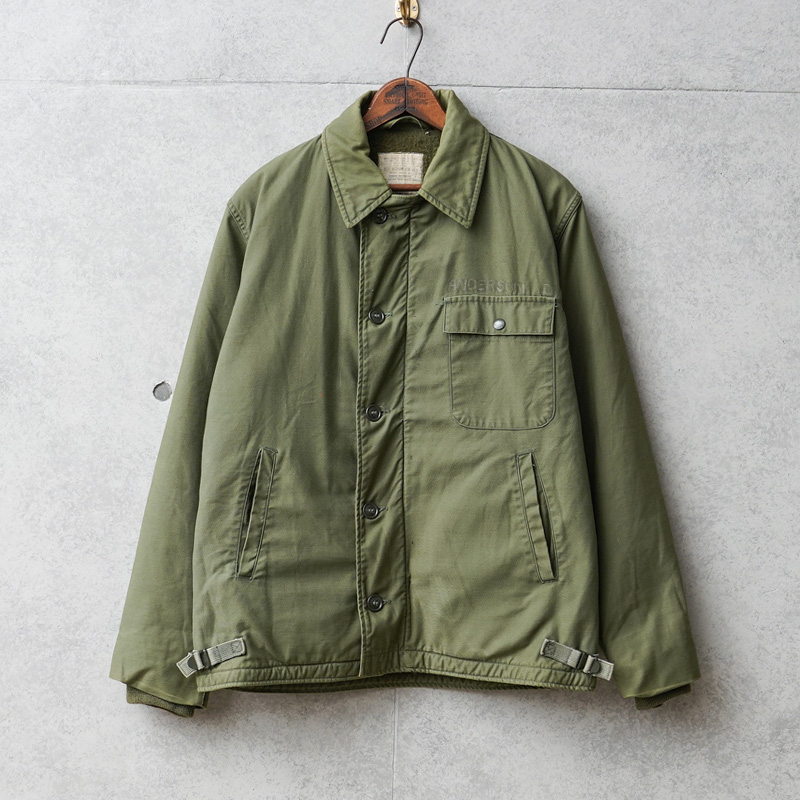 1970s U.S.NAVY A-2 デッキジャケット MEDIUM(38-40)サイズ【T】【キャンペーン対象外】
