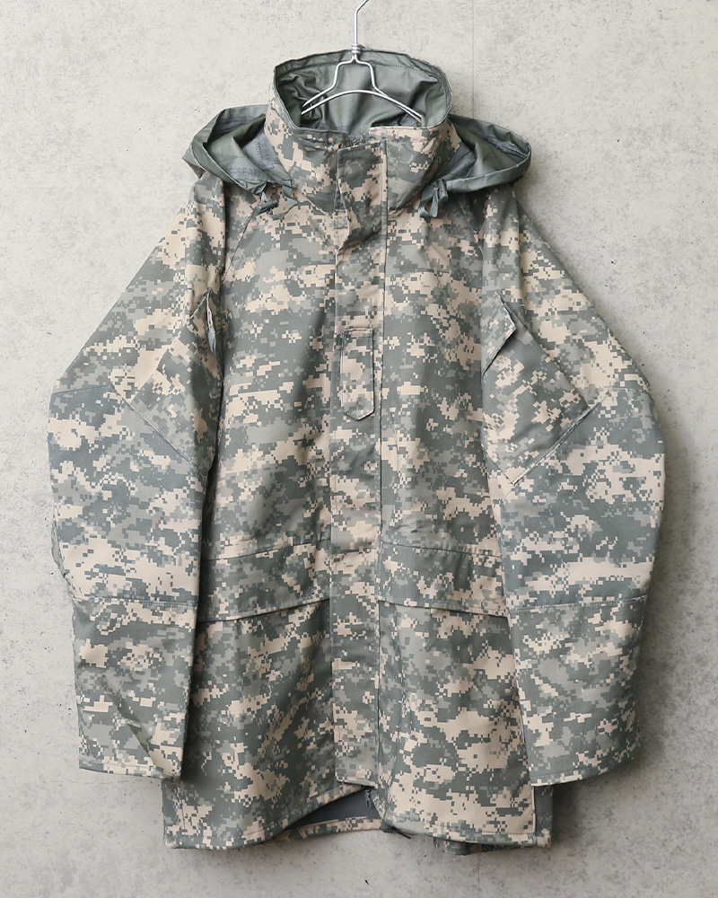 米軍 実物 フィールドタープ ACU/OD 実物　デッドストック　個人装備 MILITARY 実物 USED 米軍 REVERSIBLE FIELD TARP（リバーシブル