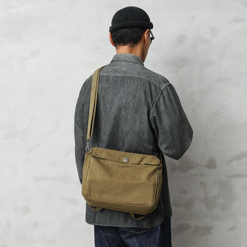 実物 USED ソビエト連邦軍（ロシア軍） ヴィンテージ ガスマスクバッグ / ショルダーバッグ【キャンペーン対象外】【I】