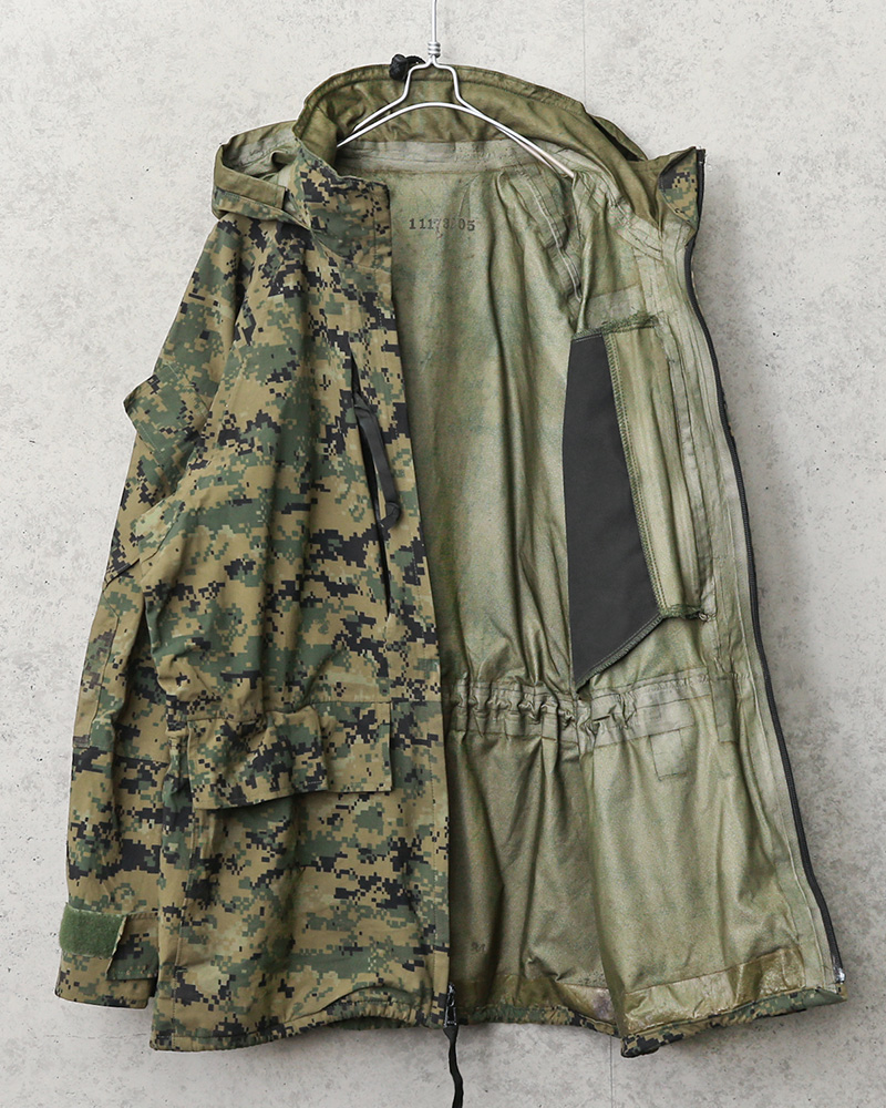 米軍 実物 放出品 NWU ECWCS PARKA & LINER S-R 米軍 実物 放出品 NWU ECWCS PARKA & LINER S-R メンズ