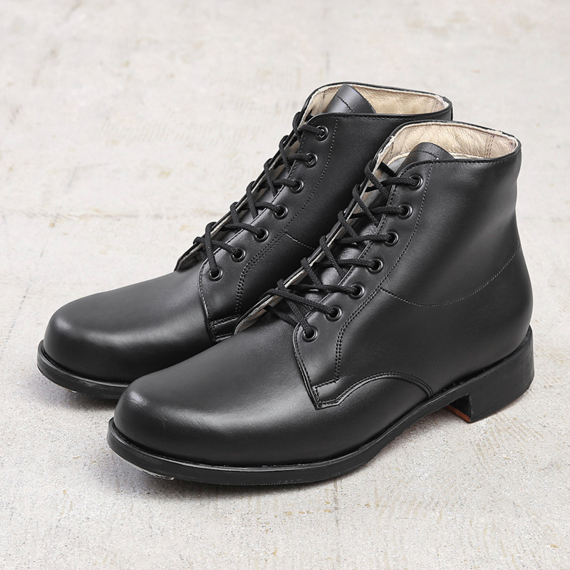 実物 新品 デッドストック チェコ軍 7HOLE レザー ブーツ STEEL＆インナーボア付き【キャンペーン対象外】【I】ミリタリー