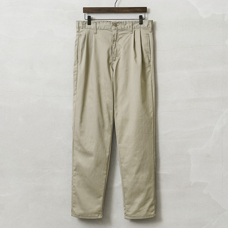 MADE IN USA デッドストック コットンサテン ツータック トラウザーズ KHAKI / チノパン【キャンペーン対象外】【I】