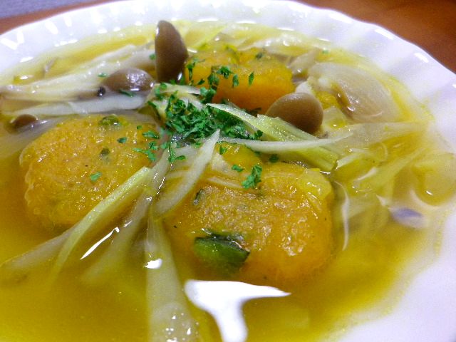 カボチャ団子スープ