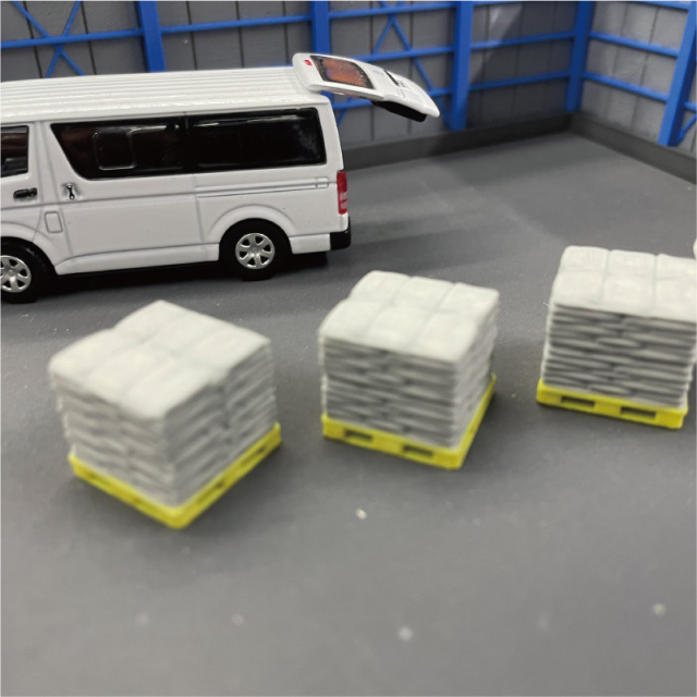 1/64スケールのパレット積み荷（袋入り）B ミニカージオラマ用 トミカやホットウィール対応