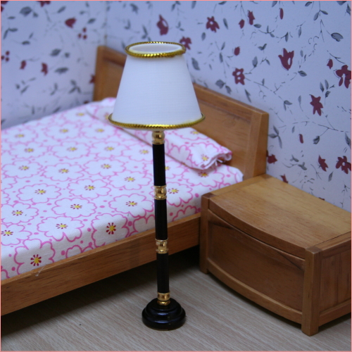 ドールハウス電飾器具LEDスタンドライトBミニチュア模型、ジオラマなど