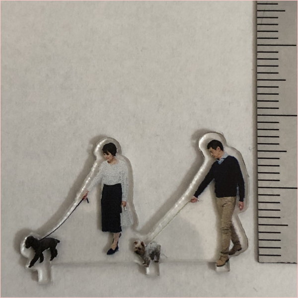 アクリルフィギュア