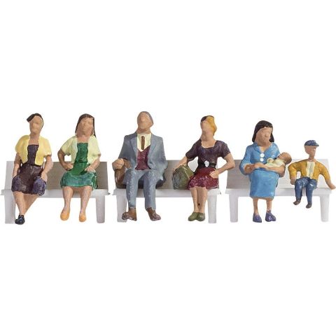 人形のオブジェ Nochノッホ15533 座っている人たち【HO人形】【塗装済み】【ジオラマ小物】