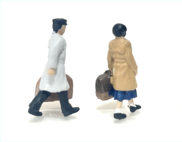 KATO preiser HO人形　150体まとめて＋オマケ250体 Amazon | KATO HOゲージ 座っている人 3 6-508 ジオラマ用品 | 鉄道