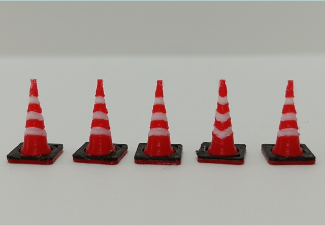 カラーコーン 5個入 【パイロン】【彩色済み】【情景小物】【ネコポス可】