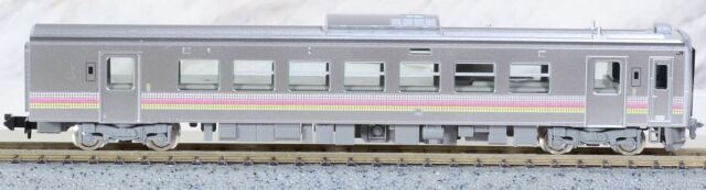 TOMIX 98106 GV-E401・GV-E402形ディーゼルカー 新潟色 JR GV-E401・GV-E402形ディーゼルカー(新潟色)セット ｜製品情報