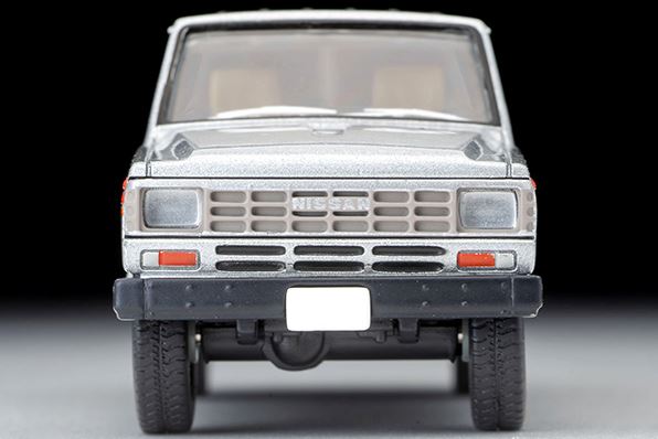 トミカリミテッドヴィンテージNEO LV-N109d 日産サファリ
