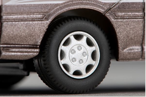 トミカリミテッドヴィンテージNEO LV-N216c トヨタ ハイエースワゴン