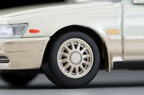 トミカリミテッドヴィンテージNEO LV-N238b 日産ローレル