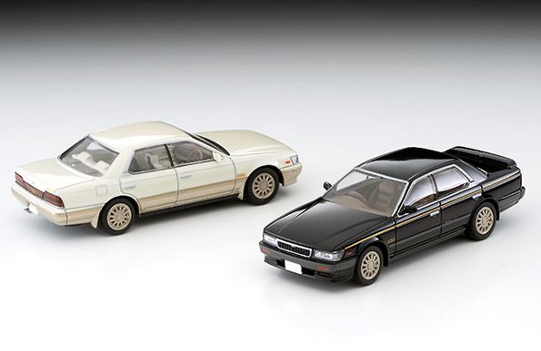 トミカリミテッドヴィンテージNEO LV-N238b 日産ローレル ツインカム 